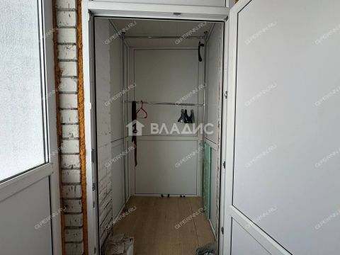 2-komnatnaya-ul-narodnaya-d-22 фото