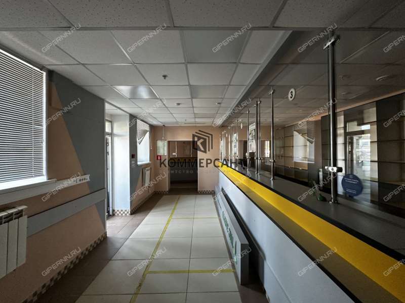 помещение под торговую площадь на улице Чаадаева