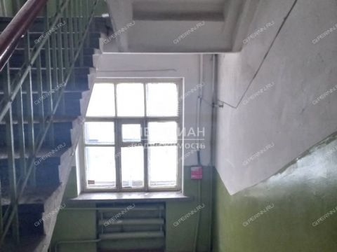 4-komnatnaya-ul-strazh-revolyucii-d-6-3 фото