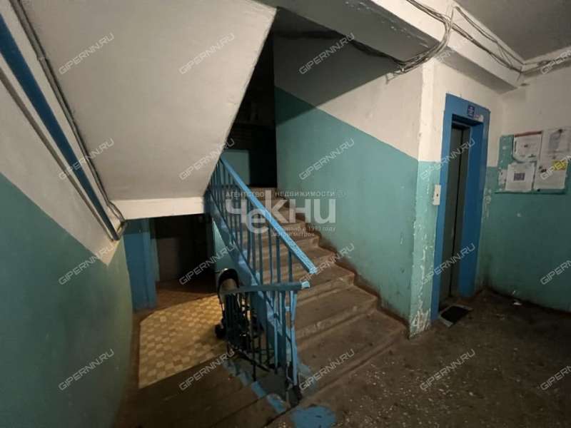 трёхкомнатная квартира на улице Дружаева дом 5