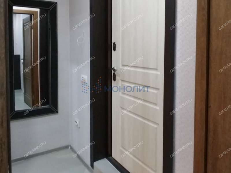 помещение под офис, недвижимость под салоны красоты на улице Германа Лопатина