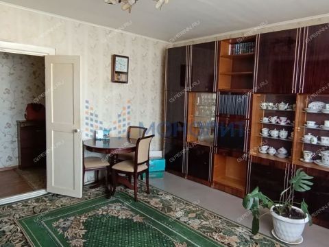 3-komnatnaya-ul-strokina-d-10 фото