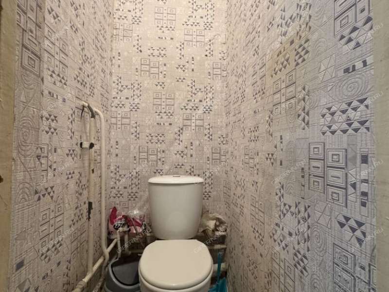 трёхкомнатная квартира на улице Сазанова дом 1