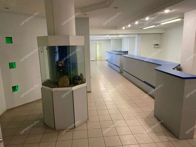 помещение под торговую площадь на улице Минина