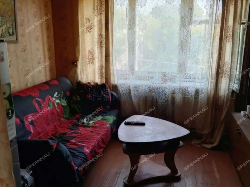 комната в доме 52 на проспекте Героев