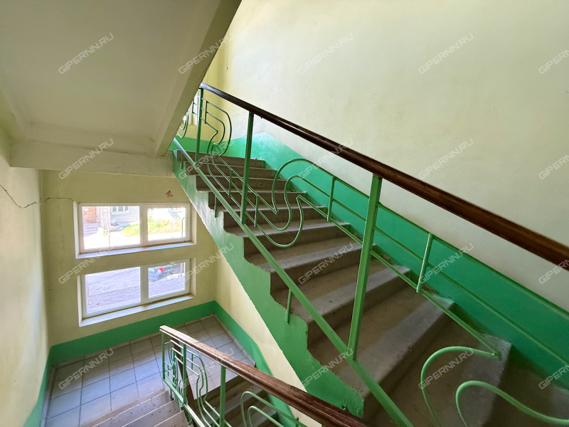 трёхкомнатная квартира на улице Коминтерна дом 127
