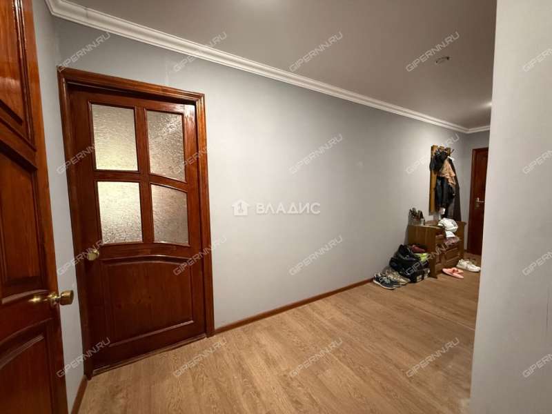 трёхкомнатная квартира на Ковалихинской улице дом 64