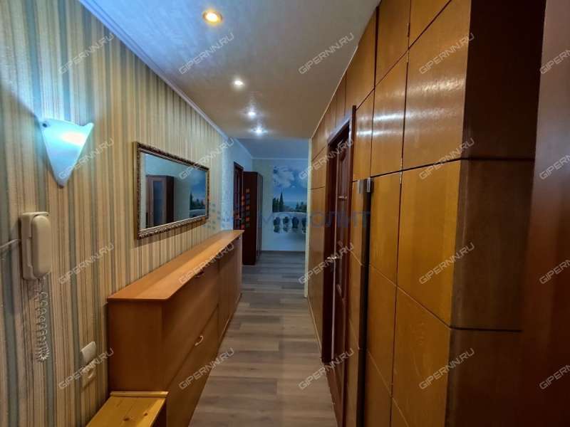 трёхкомнатная квартира на улице Тропинина дом 10