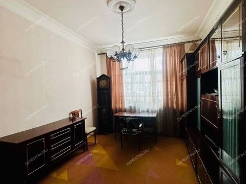 4-komnatnaya-ul-vatutina-d-2 фото