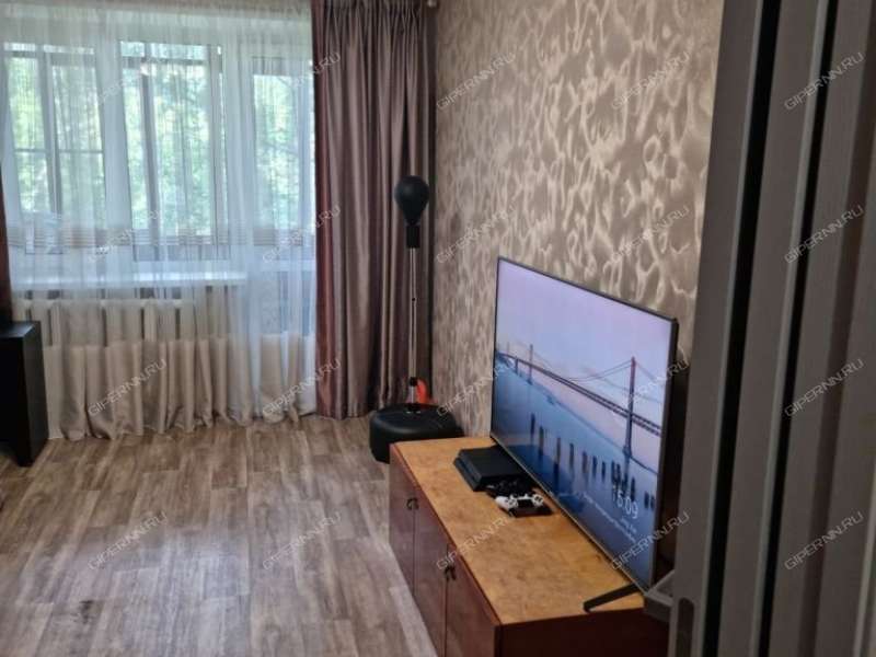 двухкомнатная квартира на улице Родионова дом 188