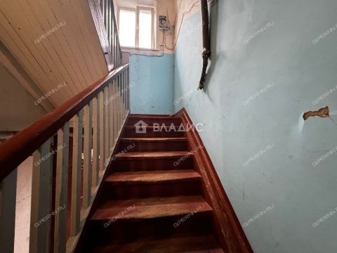 2-komnatnaya-poselok-40-let-oktyabrya-ul-orbeli-d-5 фото