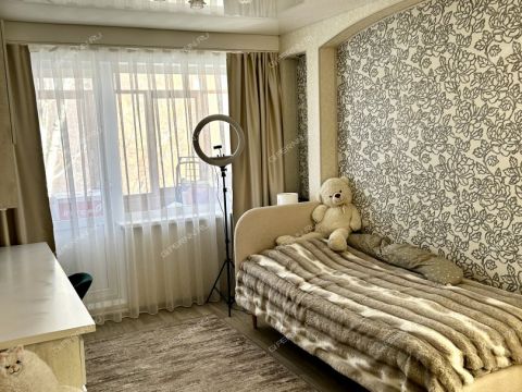 3-komnatnaya-ul-burevestnika-d-16 фото