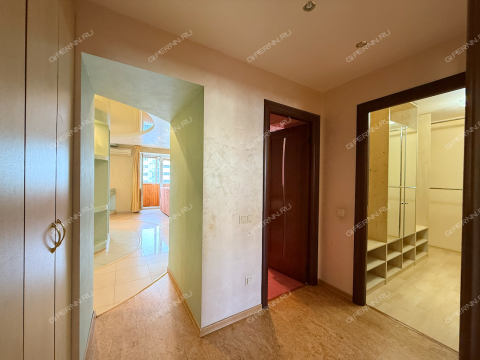 3-komnatnaya-ul-delovaya-d-22-k2 фото