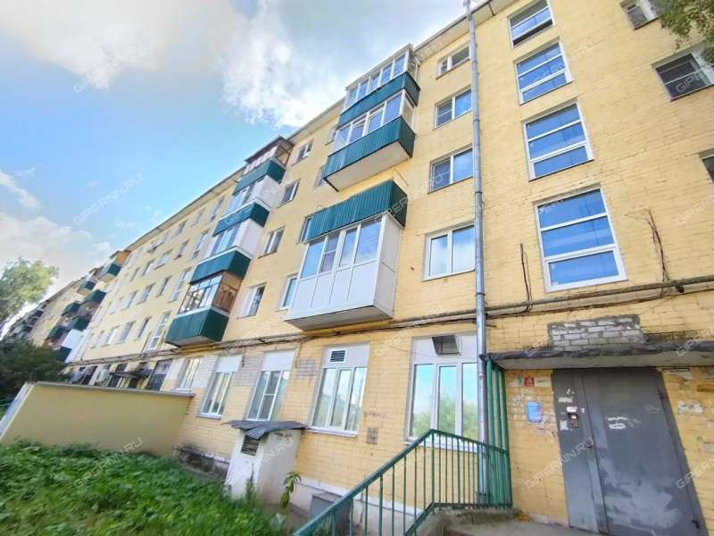 трёхкомнатная квартира на улице Мира дом 21а город Кстово