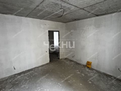 3-komnatnaya-ul-poltavskaya-d-15 фото