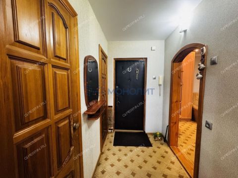 1-komnatnaya-ul-40-let-pobedy-d-5 фото