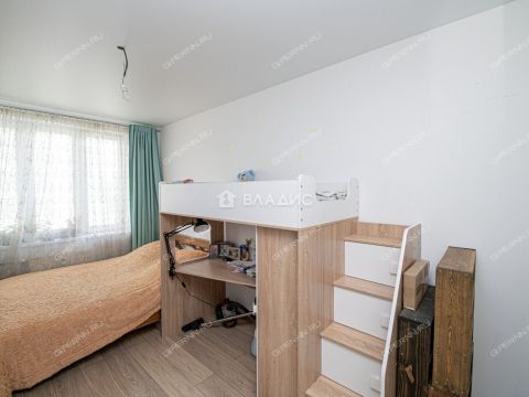 1-komnatnaya-ul-geroya-sovetskogo-soyuza-safronova-d-7-k1 фото