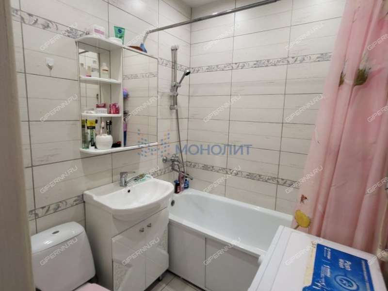 двухкомнатная квартира на улице Героя Советского Союза Поющева дом 25