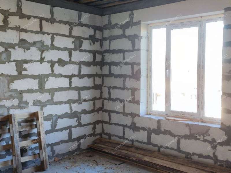 дом на Озёрной улице деревня Крутая