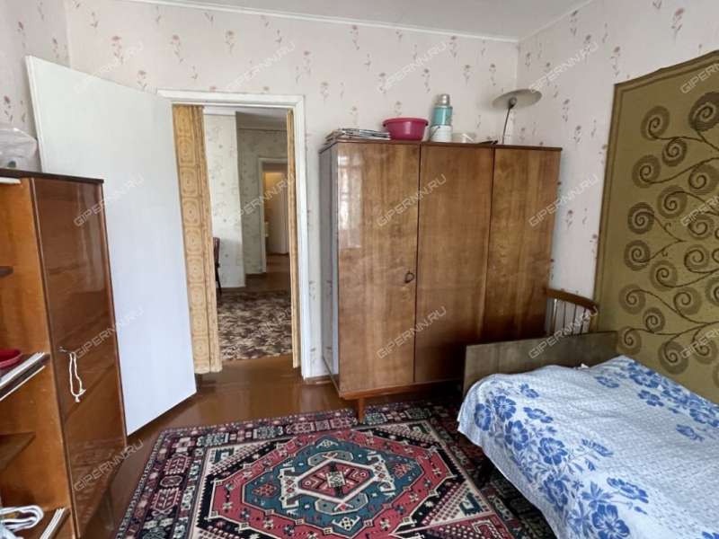 четырёхкомнатная квартира на площади Мира дом 6 город Кстово