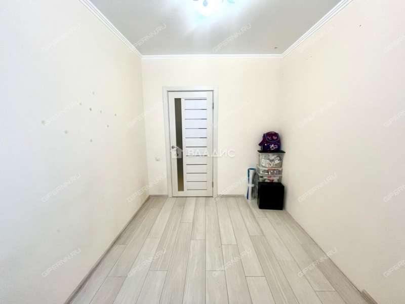 трёхкомнатная квартира на улице Маршала Голованова дом 13