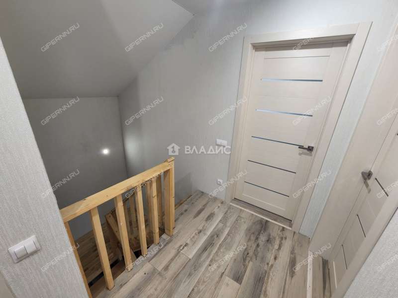 дом на улице Островского рабочий посёлок Горбатовка