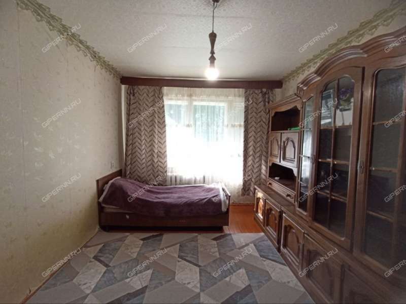 двухкомнатная квартира на улице Военных Комиссаров дом 3