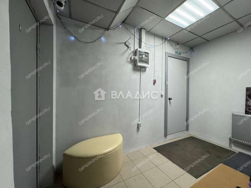 здание под офис, торговую площадь на Большей Печёрской улице