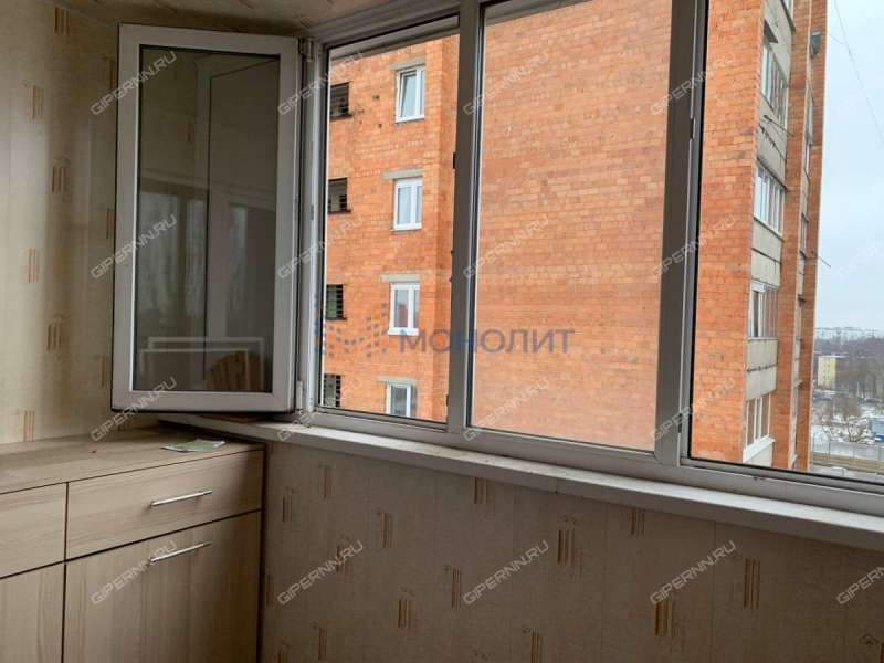 трёхкомнатная квартира на улице Островского дом 5