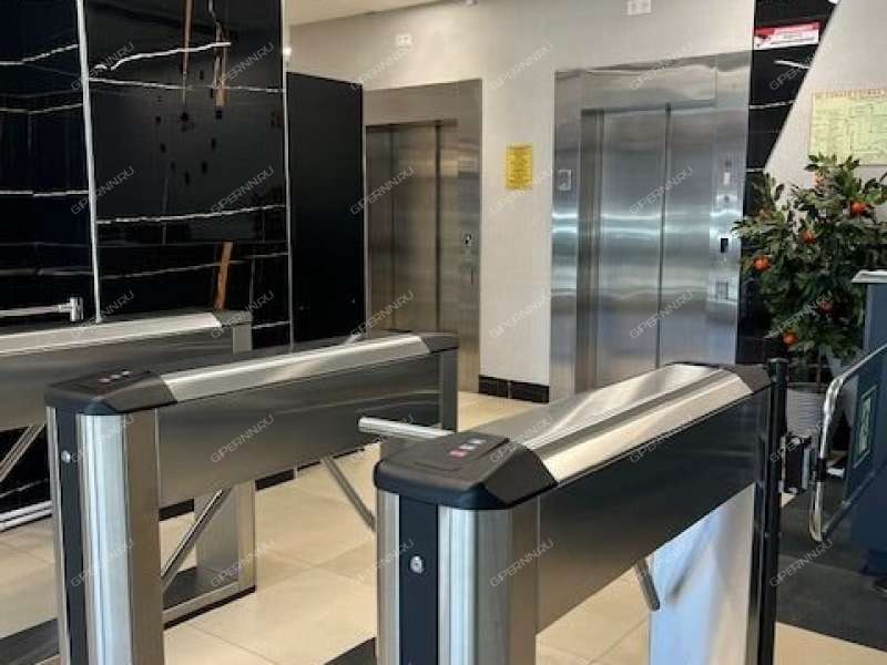 помещение под помещение свободного назначения на Комсомольской площади