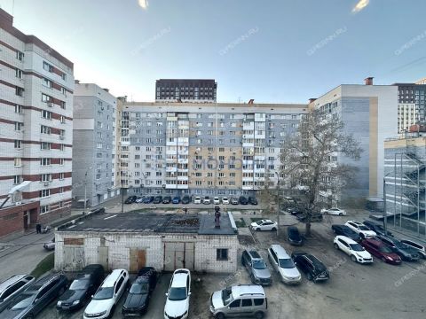 4-komnatnaya-ul-iskry-d-11a фото