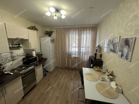 1-komnatnaya-ul-romantikov-d-5 фото