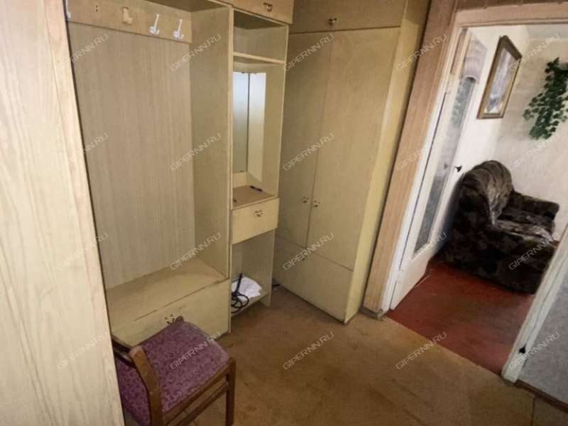 трёхкомнатная квартира на проспекте Бусыгина дом 18