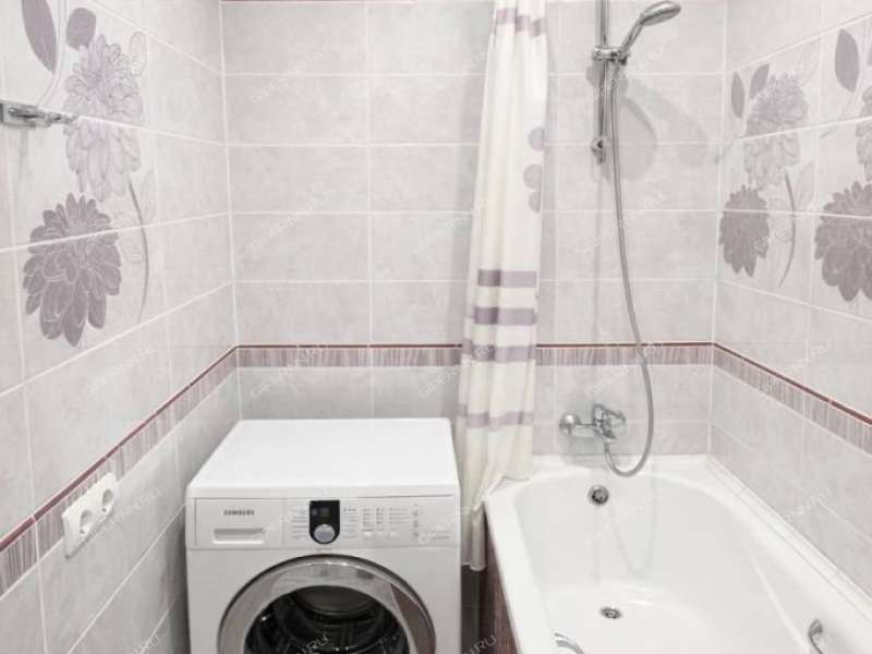 двухкомнатная квартира на улице Родионова дом 29