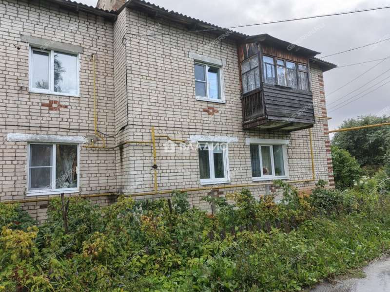 трёхкомнатная квартира на улице им. Мичурина дом 39В рабочий посёлок Красные Баки