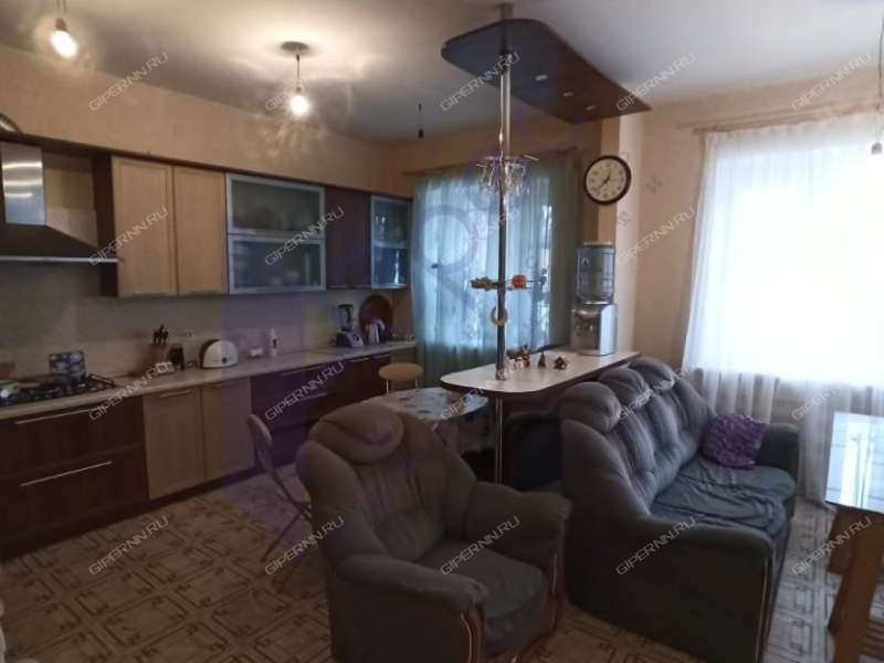 здание под коммерческую недвижимость в Вадском проезде