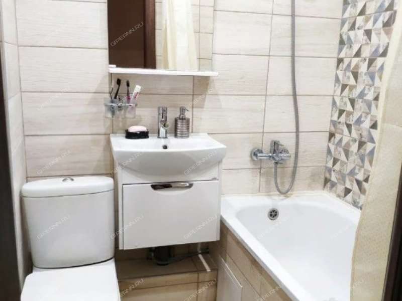 однокомнатная квартира на улице Юлиуса Фучика дом 7