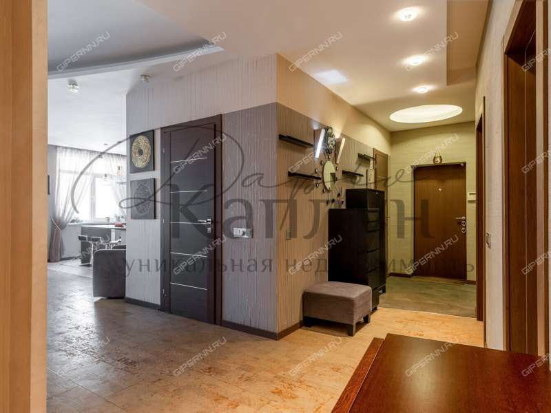 четырёхкомнатная квартира на улице Минина дом 19/6