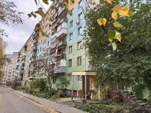 3-komnatnaya-ul-verhnepecherskaya-d-4 фото
