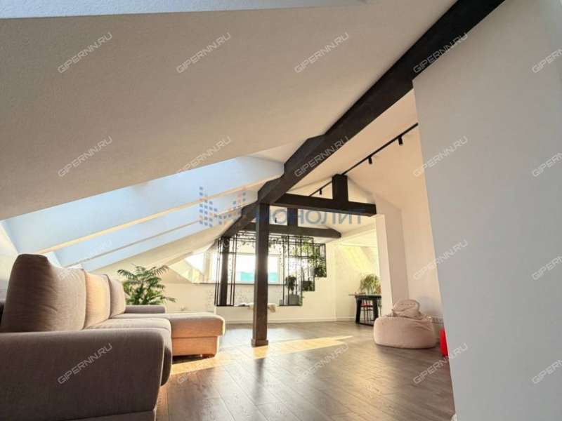 трёхкомнатная квартира на улице Минина дом 29