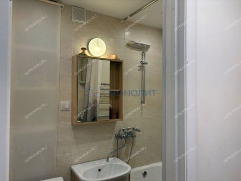 2-komnatnaya-ul-zalomova-d-11 фото