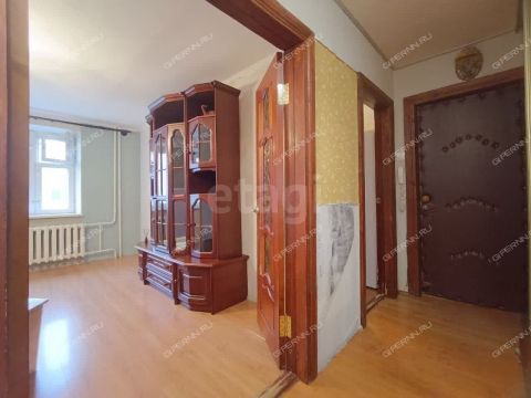 3-komnatnaya-ul-kuznechihinskaya-d-37 фото