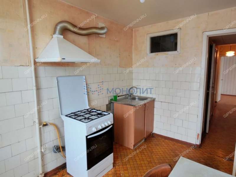 трёхкомнатная квартира на Суетинской улице дом 2