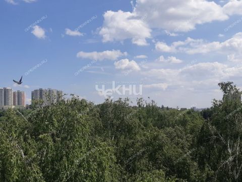 3-komnatnaya-ul-geroya-bykova-d-2 фото