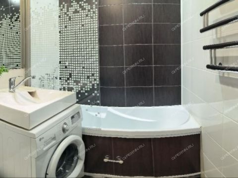 1-komnatnaya-ul-geroya-samochkina-d-11 фото