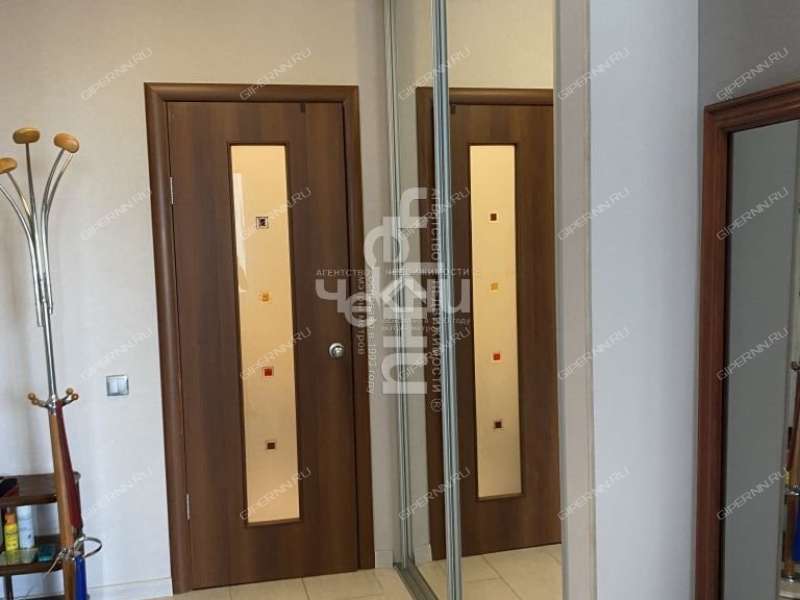 однокомнатная квартира на улице Германа Лопатина дом 8