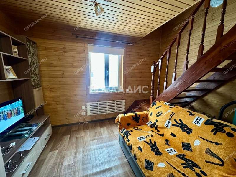 дом на улице Радужная коттеджный посёлок Новая Арманиха