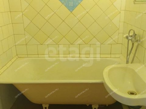 2-komnatnaya-ul-sergeya-esenina-d-21 фото