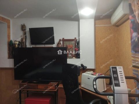 4-komnatnaya-nab-volzhskaya-d-10 фото