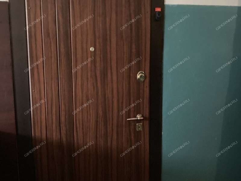 трёхкомнатная квартира на улице Ярошенко дом 1